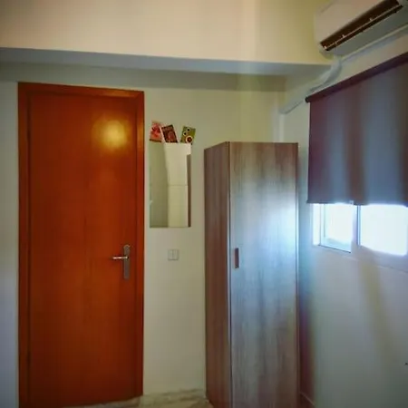 Tiny Loft In The Heart Of Thessaloniki,17 Square Meters,on The Terrace Of The Building 테살로니키