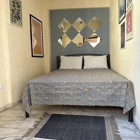 Tiny Loft In The Heart Of Thessaloniki,17 Square Meters,on The Terrace Of The Building