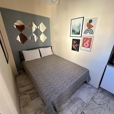 Tiny Loft In The Heart Of Thessaloniki,17 Square Meters,on The Terrace Of The Building * Thessaloniki